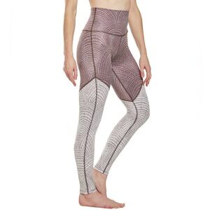NWOT Beyond Yoga Women’s Lux High Waisted Angled 7/8 Yoga Leggings M